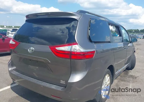 2016 Toyota Sienna Xle 7 Passenger z USA, uszkodzony, nr VIN 5TDDK3DC6GS142586